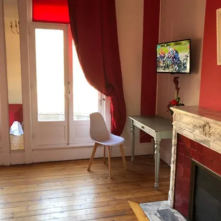 Manoir Les Cedres 3*