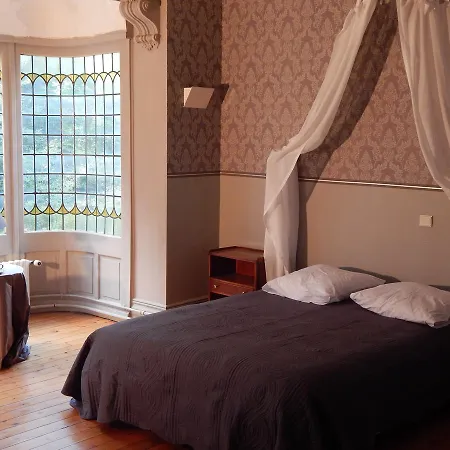 Bed & Breakfast Manoir Les Cedres *